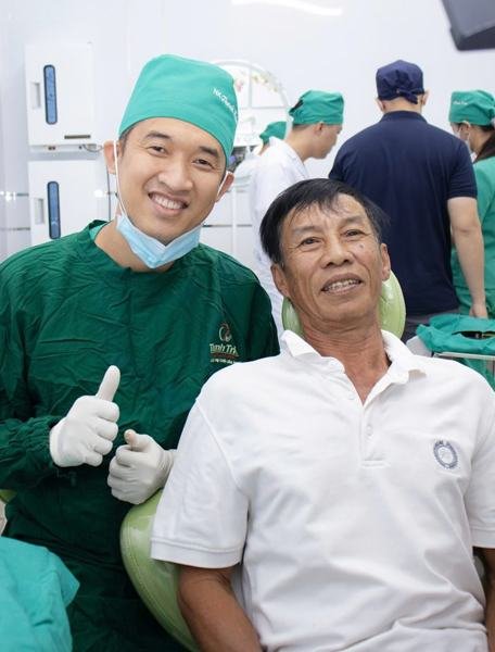 Khách hàng hài lòng tại Nha khoa Thanh Triều